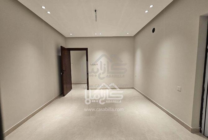 980132 - Property Image 2