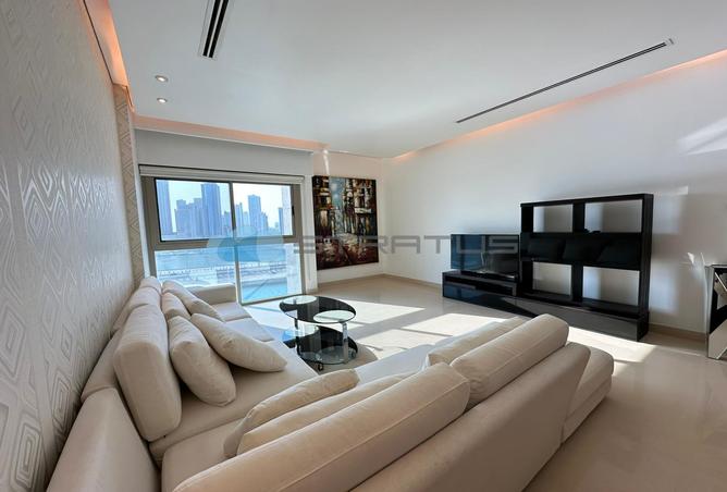 Apartment - 2 Bedrooms - 3 Bathrooms for rent in Reef Island - Capital Governorate