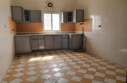 Apartment - 2 Bedrooms - 2 Bathrooms for rent in Hidd - Muharraq Governorate