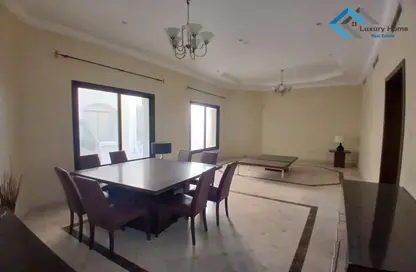 مجمع سكني - 4 غرف نوم - 5 حمامات للايجار في البسيتين - المحرق