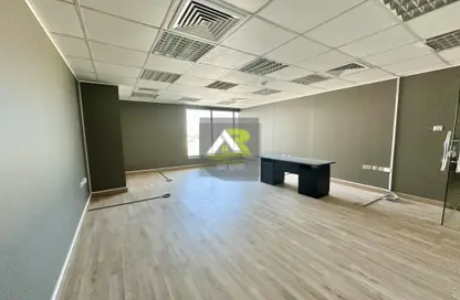 Office Space - Studio - 1 Bathroom for rent in Seef - Capital Governorate