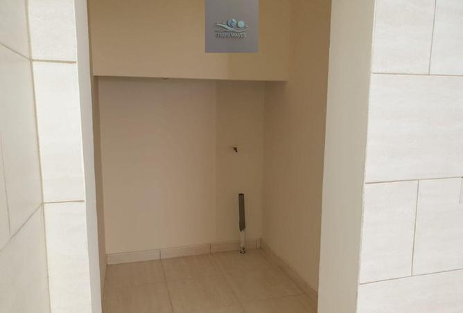 978025 - Property Image 3