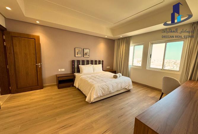960048 - Property Image 2