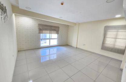 Apartment - 2 Bedrooms - 2 Bathrooms for rent in Hidd - Muharraq Governorate