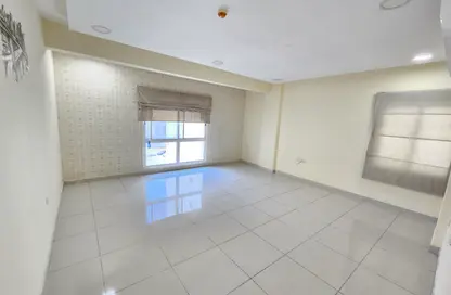 Apartment - 2 Bedrooms - 2 Bathrooms for rent in Hidd - Muharraq Governorate