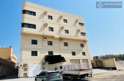 سكن عمال - استوديو - 8 حمامات للايجار في راس زوييد - المحافظة الجنوبية