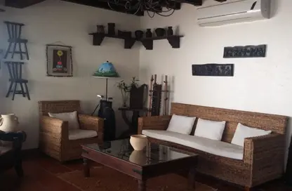 عمارة بالكامل - 8 غرف نوم - 8 حمامات للبيع في الجفير - محافظة العاصمة