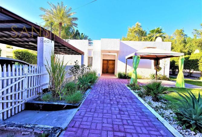 960907 - Property Image 2