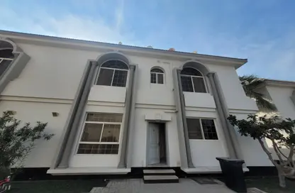 Villa - 3 Bedrooms - 3 Bathrooms for rent in Mahooz - Manama - Capital Governorate