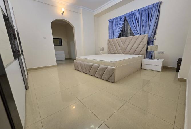 967247 - Property Image 2