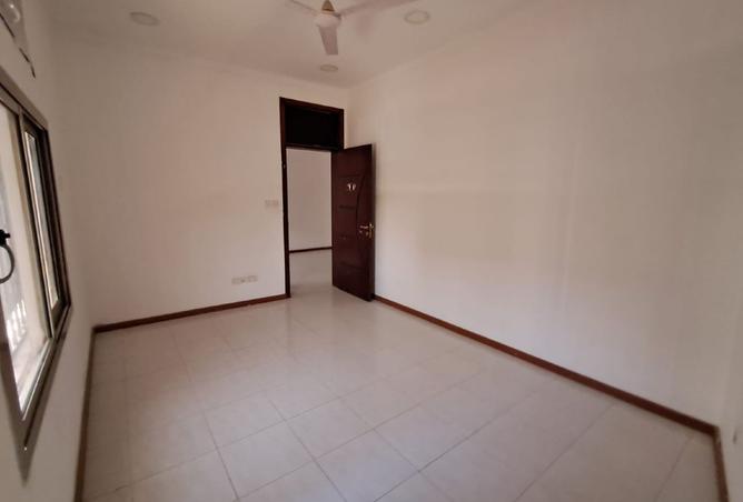 959368 - Property Image 3