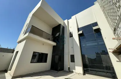 فيلا - 4 غرف نوم - 5 حمامات للبيع في المالكية - المحافظة الشمالية