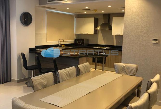 932835 - Property Image 2