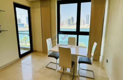 Dining Room image for: Apartment - 1 Bedroom - 2 Bathrooms for sale in Reef Island - Capital Governorate, Image 1
