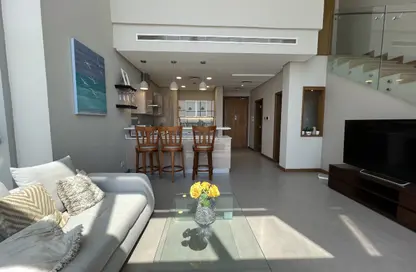 Duplex - 1 Bedroom - 2 Bathrooms for rent in Seef - Capital Governorate