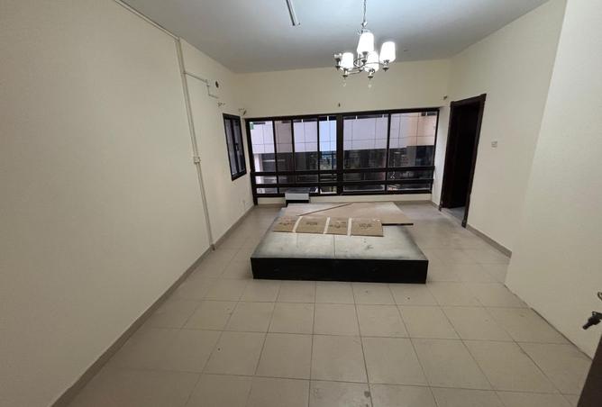 966717 - Property Image 2