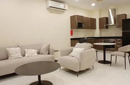 Apartment - 1 Bedroom - 1 Bathroom for rent in Al Burhama - Manama - Capital Governorate
