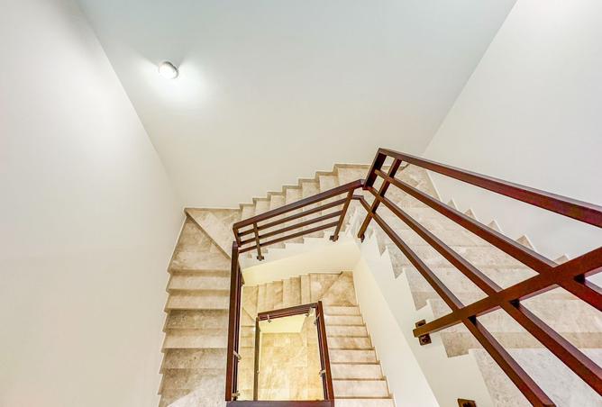 991745 - Property Image 2