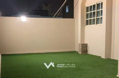 Apartment - 3 Bedrooms - 1 Bathroom for rent in Hamad Town - Northern Governorate
