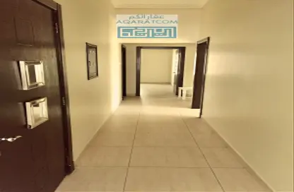 Hall / Corridor image for: Apartment - 3 Bedrooms - 2 Bathrooms for rent in Riffa Al Sharqi - Riffa - Southern Governorate, Image 1