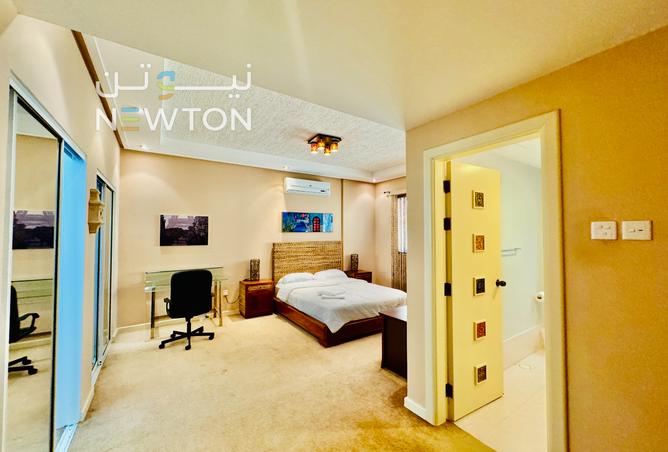 964413 - Property Image 2
