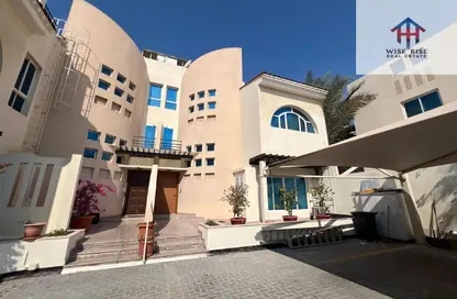 فيلا - 5 غرف نوم - 5 حمامات للايجار في البسيتين - المحرق