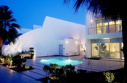 Villa - 3 Bedrooms - 5 Bathrooms for rent in Durrat Al Bahrain - Southern Governorate