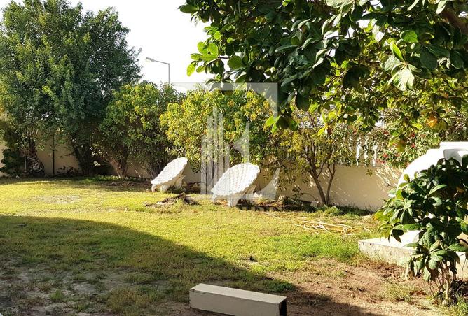 985528 - Property Image 3