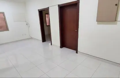 Apartment - 2 Bedrooms - 3 Bathrooms for rent in Bu Kowarah - Riffa - Southern Governorate