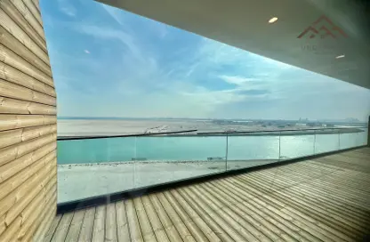 Balcony image for: Apartment - 3 Bedrooms - 4 Bathrooms for sale in Hanging Garden - Dilmunia Island - Muharraq Governorate, Image 1