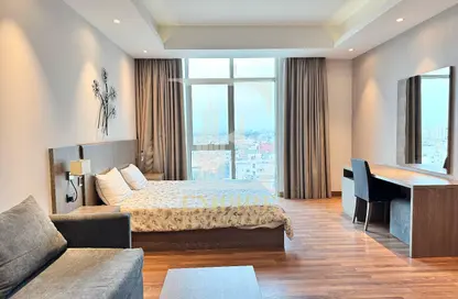 Apartment - Studio - 1 Bathroom for rent in Sanabis - Manama - Capital Governorate
