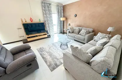 Apartment - 2 Bedrooms - 3 Bathrooms for rent in Al Juffair - Capital Governorate