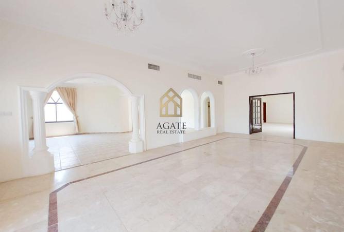 950363 - Property Image 3