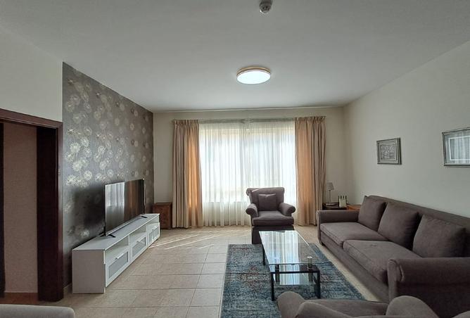 974643 - Property Image 2