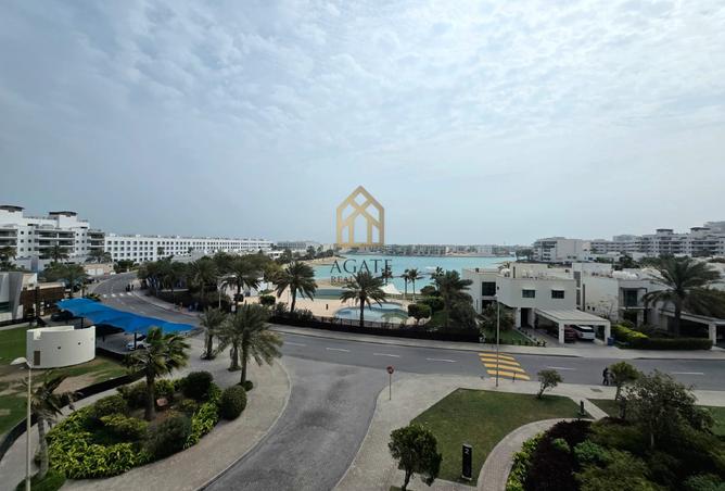 972365 - Property Image 3