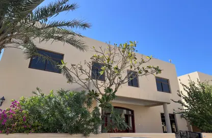 Villa - 5 Bedrooms - 5 Bathrooms for rent in Saar - Northern Governorate