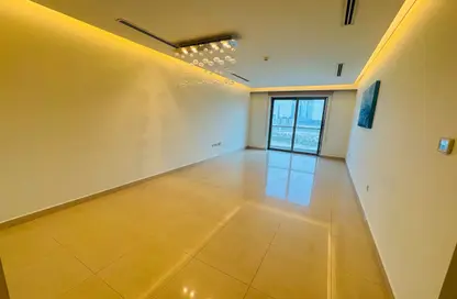 شقة - 2 غرف نوم - 3 حمامات للبيع في جزيرة الريف - محافظة العاصمة