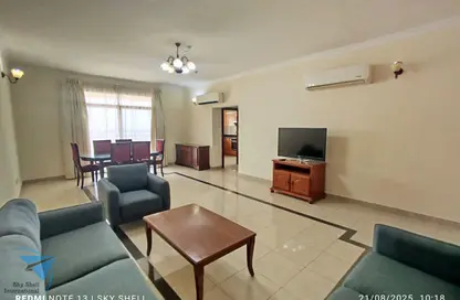 Apartment - 2 Bedrooms - 2 Bathrooms for rent in Al Juffair - Capital Governorate