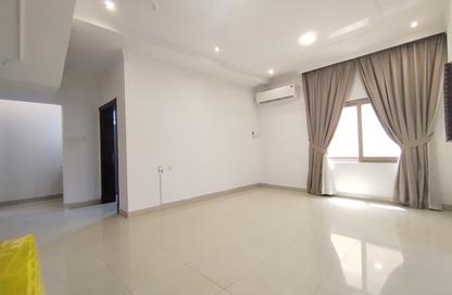 Villa - 3 Bedrooms - 5 Bathrooms for rent in Hidd - Muharraq Governorate