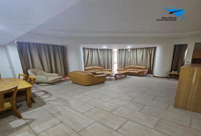 873541 - Property Image 2