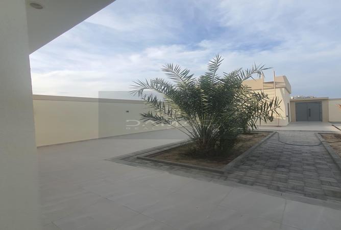 980958 - Property Image 2