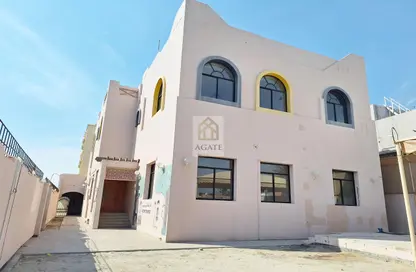 فيلا - استوديو - 6 حمامات للايجار في السلمانية - المنامة - محافظة العاصمة