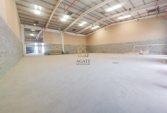 981672 - Property Image 3