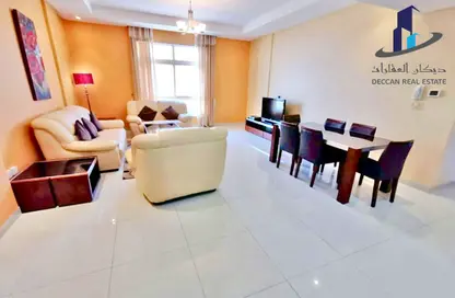 Apartment - 3 Bedrooms - 3 Bathrooms for rent in Mahooz - Manama - Capital Governorate
