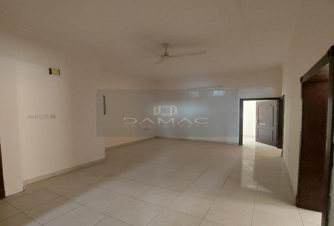 939037 - Property Image 2