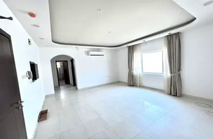 Apartment - 2 Bedrooms - 2 Bathrooms for rent in Hidd - Muharraq Governorate