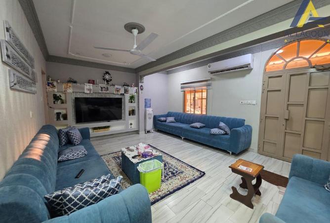 957047 - Property Image 2