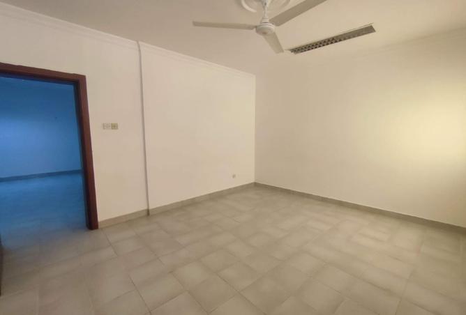 960614 - Property Image 3