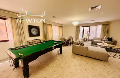 Apartment - 3 Bedrooms - 3 Bathrooms for rent in Al Juffair - Capital Governorate