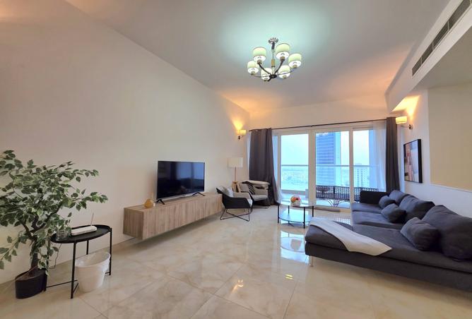 987292 - Property Image 2